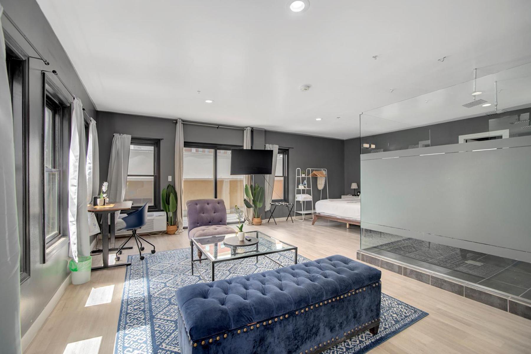 Good Hotels Downtown Денвер Экстерьер фото